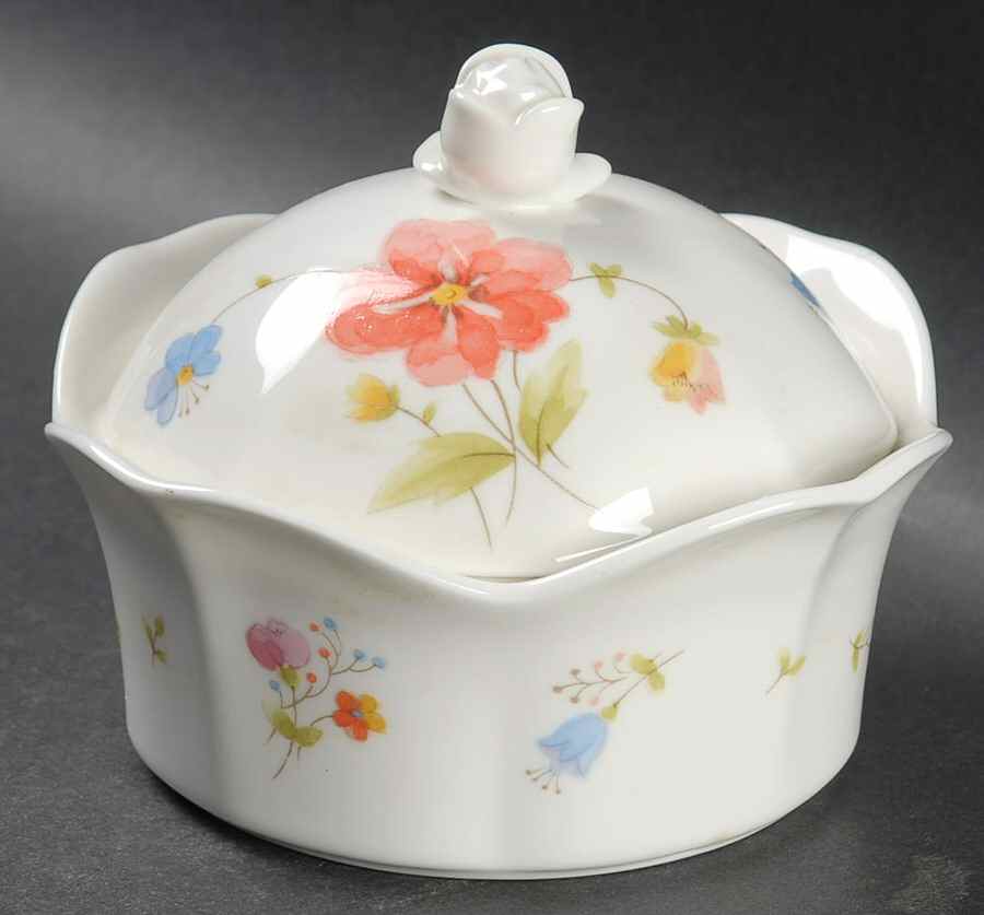 Just Flowers Candy Box & Lid by Mikasa-1