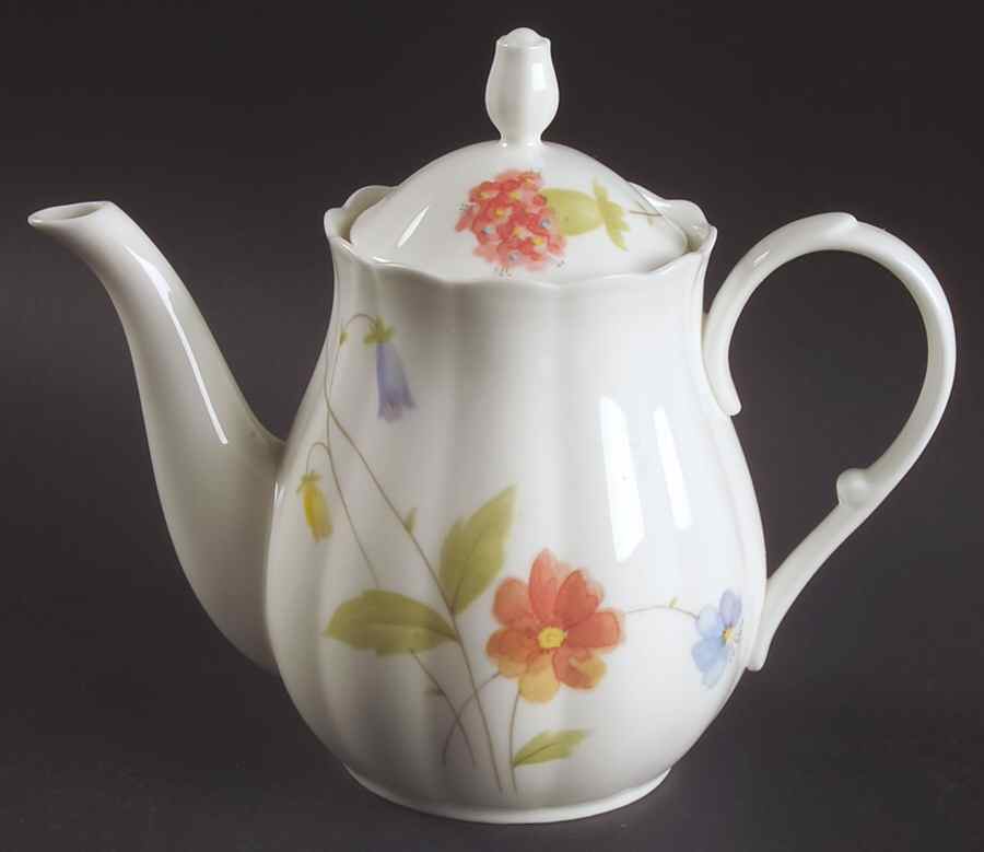 Just Flowers Mini Teapot & Lid by Mikasa-1