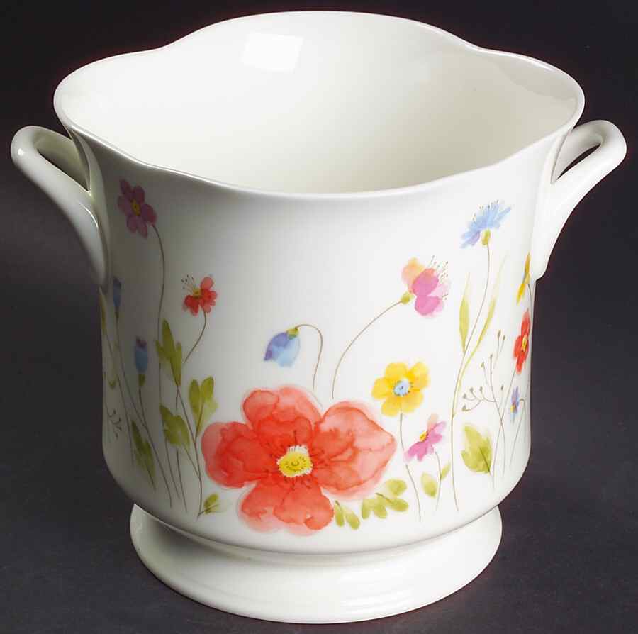 Just Flowers Cache Holder by Mikasa-1