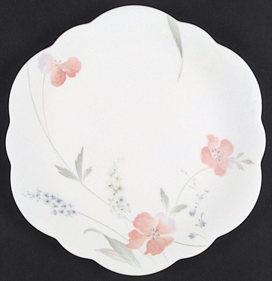 Just Love Wellington Cake Plate by Mikasa-1