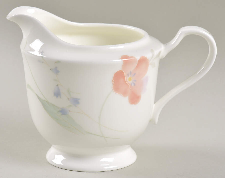 Just Love Creamer by Mikasa-1