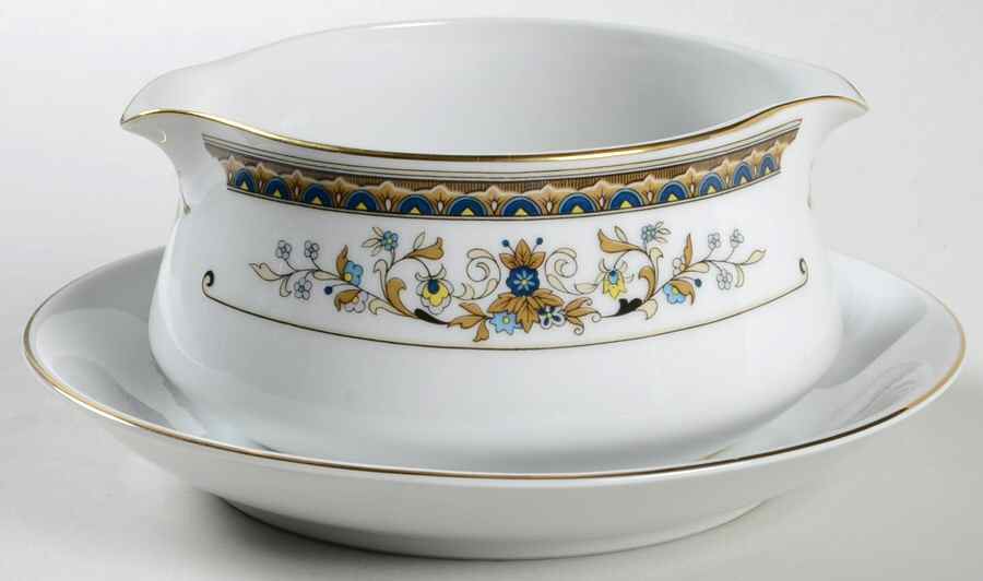 Kingsley Gravy Boat with Attached Underplate by Mikasa-1
