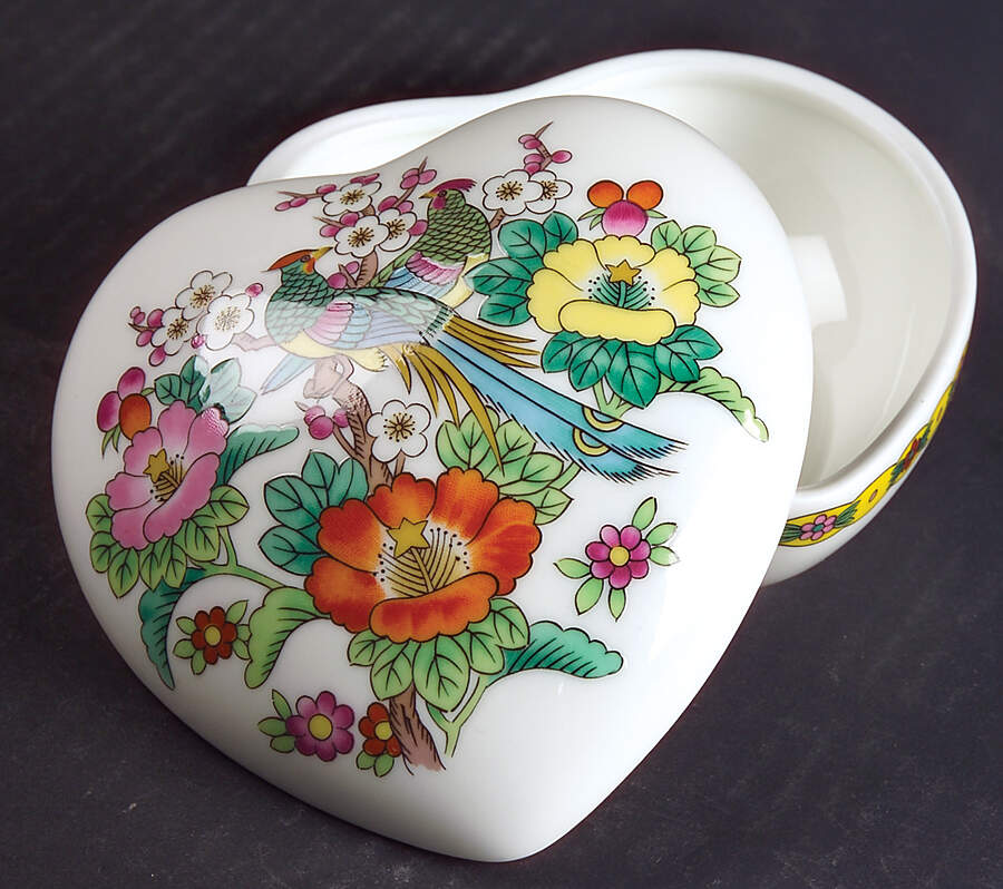 Kutani Bird Heart Shape Box & Lid by Mikasa-1