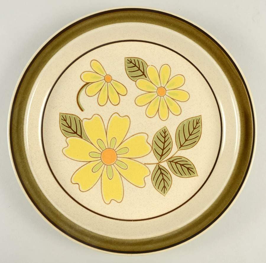 Lazy Daisies 12" Chop Plate (Round Platter) by Mikasa-1
