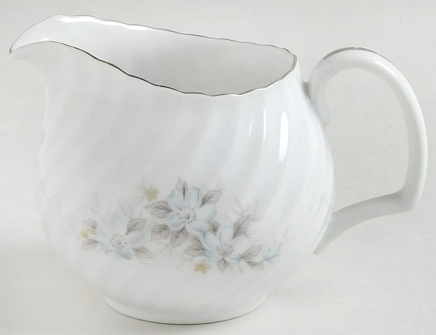 La Fleur Bleu Creamer by Mikasa-1