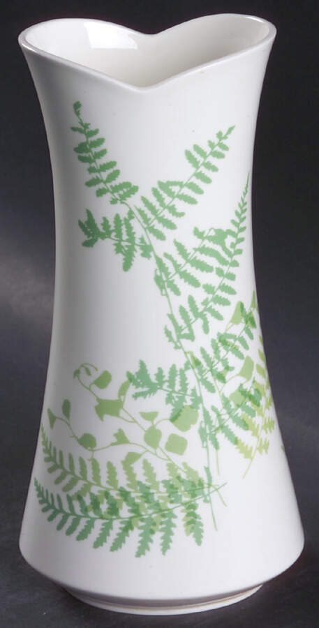 Lacy Fern Green 9" Vase by Mikasa-1