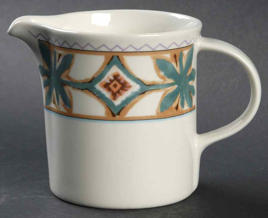 La Mancha Creamer by Mikasa-1