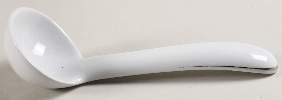 Lanai Gravy Ladle Solid Piece by Mikasa-1