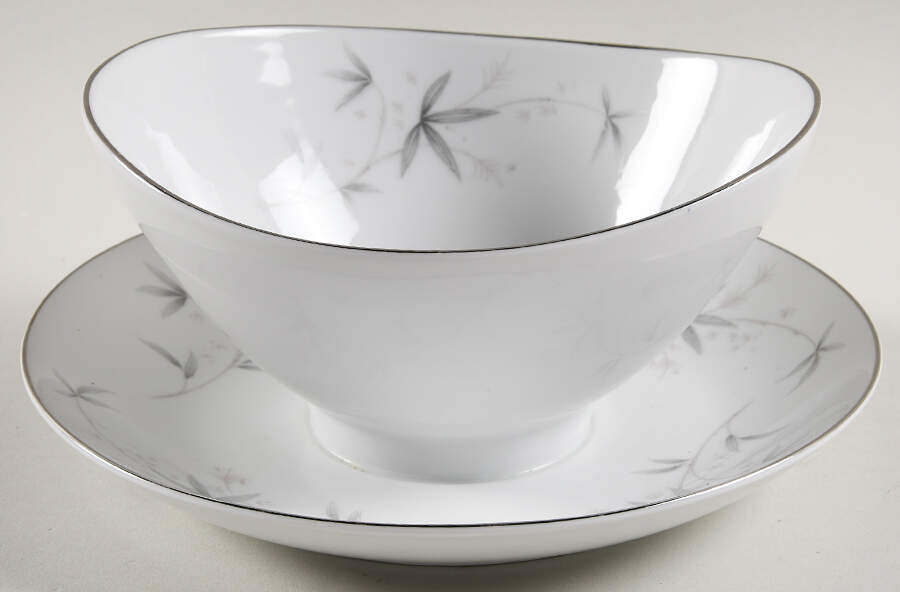Lanai Gravy Boat with Attached Underplate by Mikasa-1