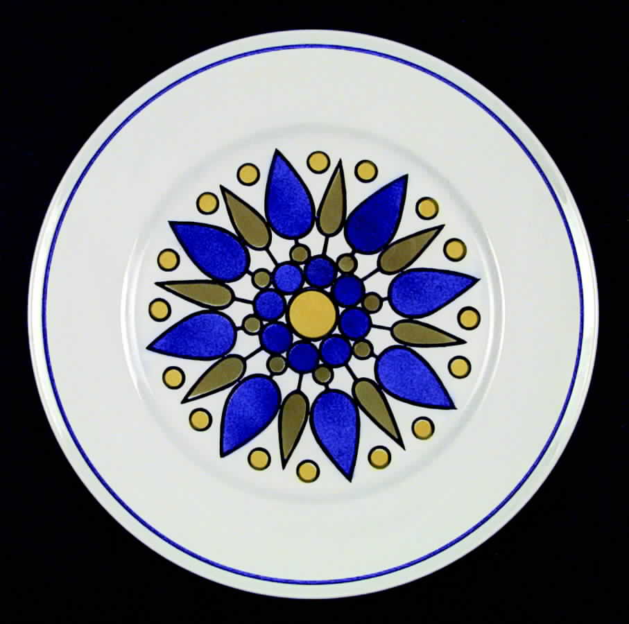 Lancer Dinner Plate by Mikasa-1