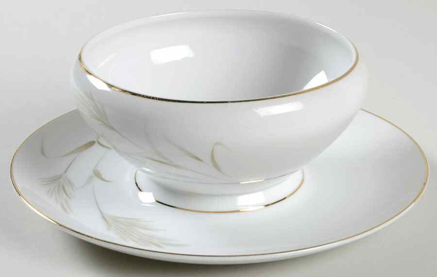 Laveta Gravy Boat with Attached Underplate by Mikasa-1