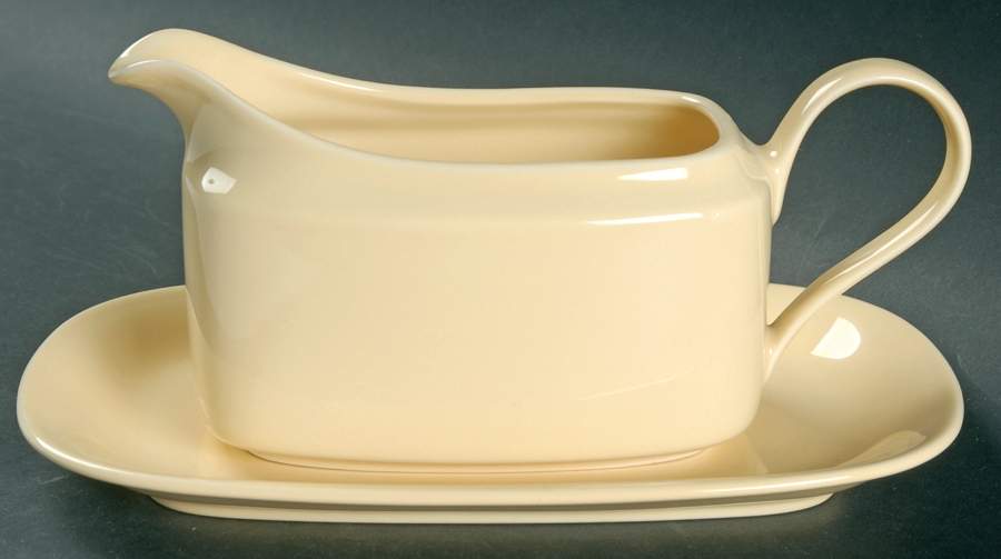 Lemon Whip Gravy Boat & Underplate by Mikasa-1