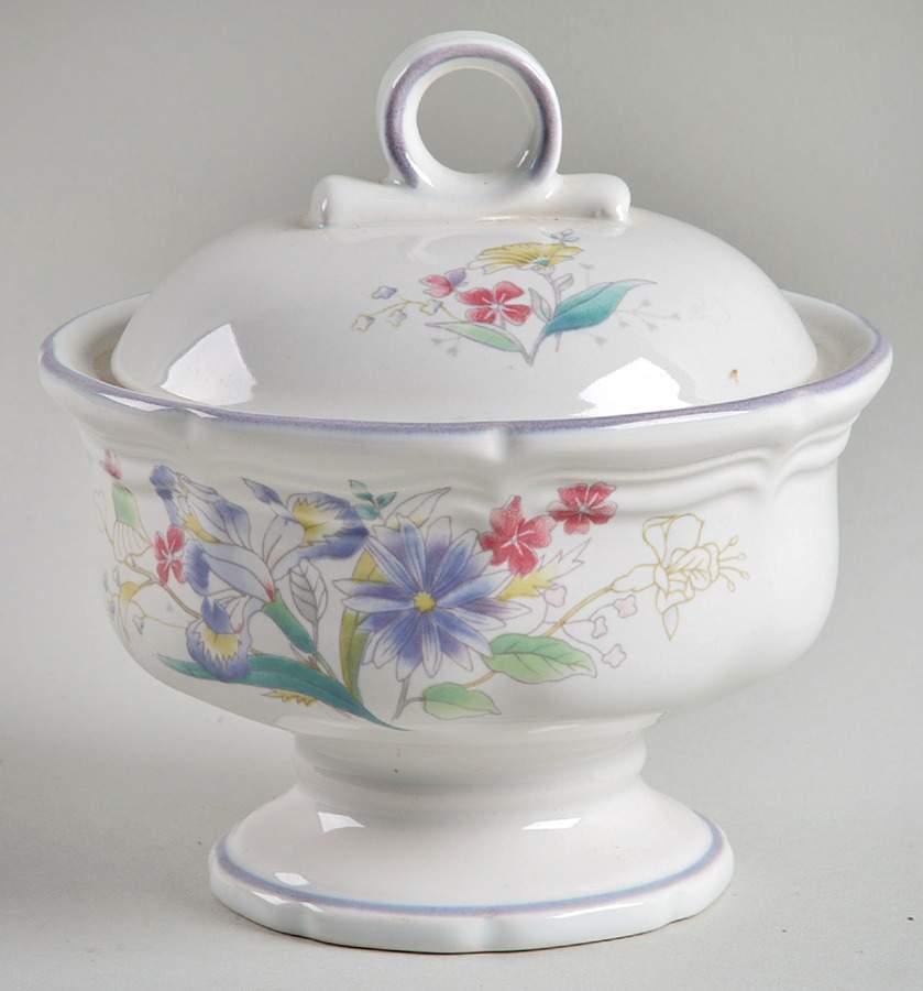 Lighthearted Sugar Bowl & Lid by Mikasa-1