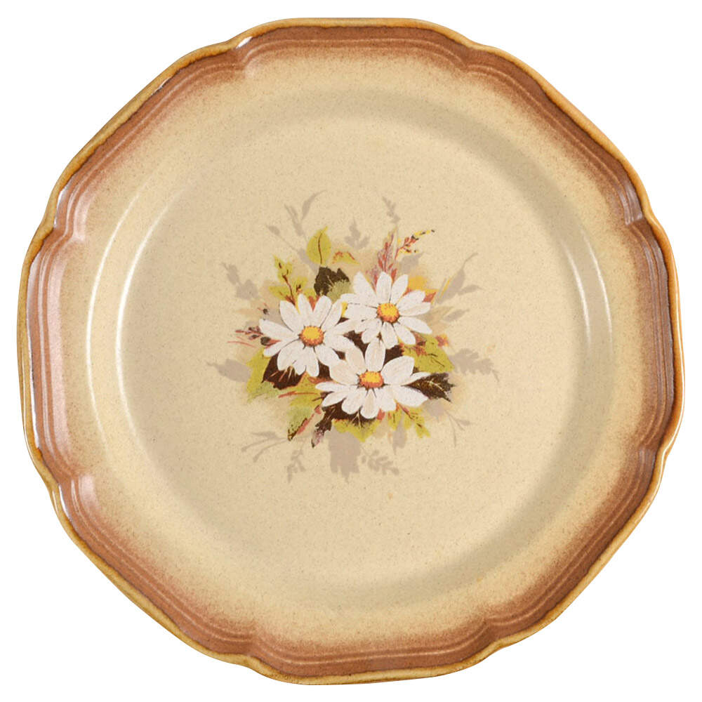 Loves Me Dinner Plate by Mikasa-1