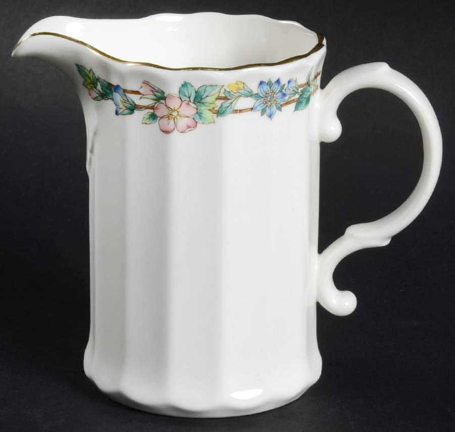 Love Prose Creamer by Mikasa-1