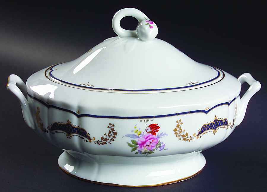 Lorraine Oval Covered Vegetable by Mikasa-1