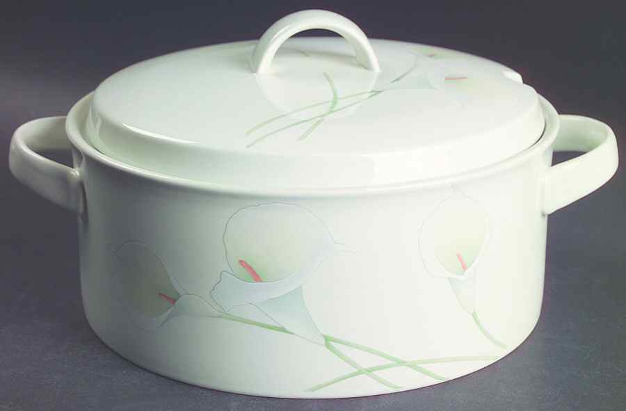 Long Stems Tureen &  Lid by Mikasa-1
