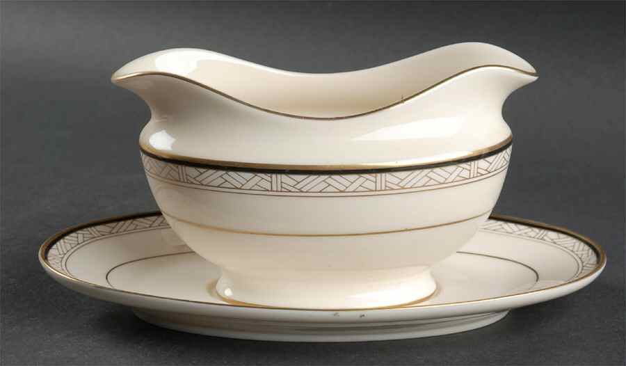 London Terrace Gravy Boat & Underplate by Mikasa-1