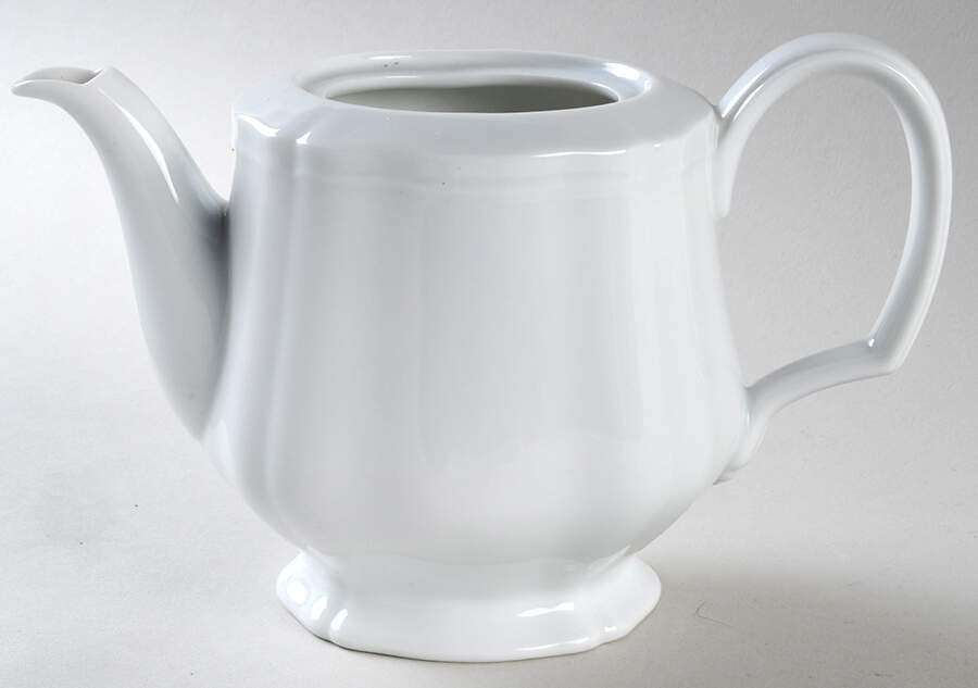 Louis XV Teapot No Lid by Mikasa-1
