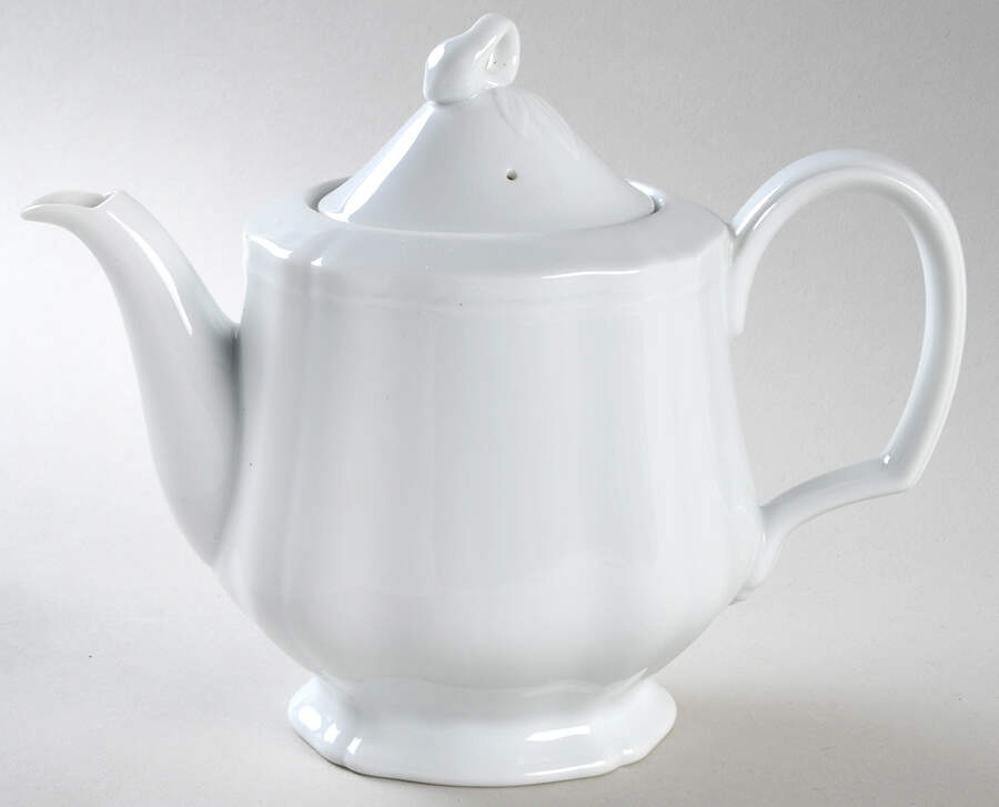 Louis XV Teapot & Lid by Mikasa-1