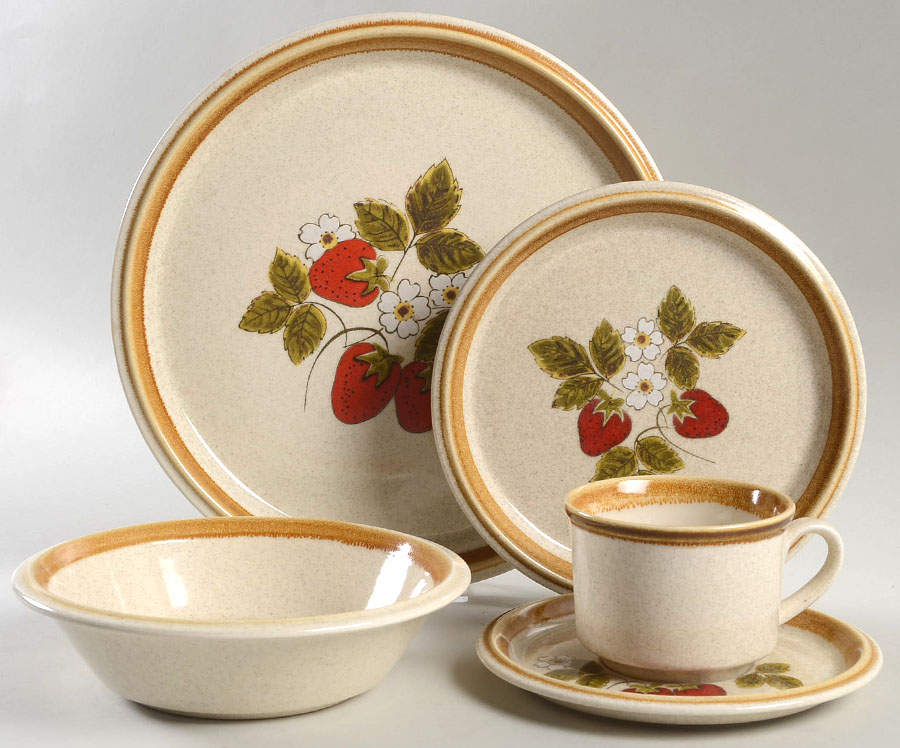 Luscious 5 Piece Place Setting by Mikasa-1