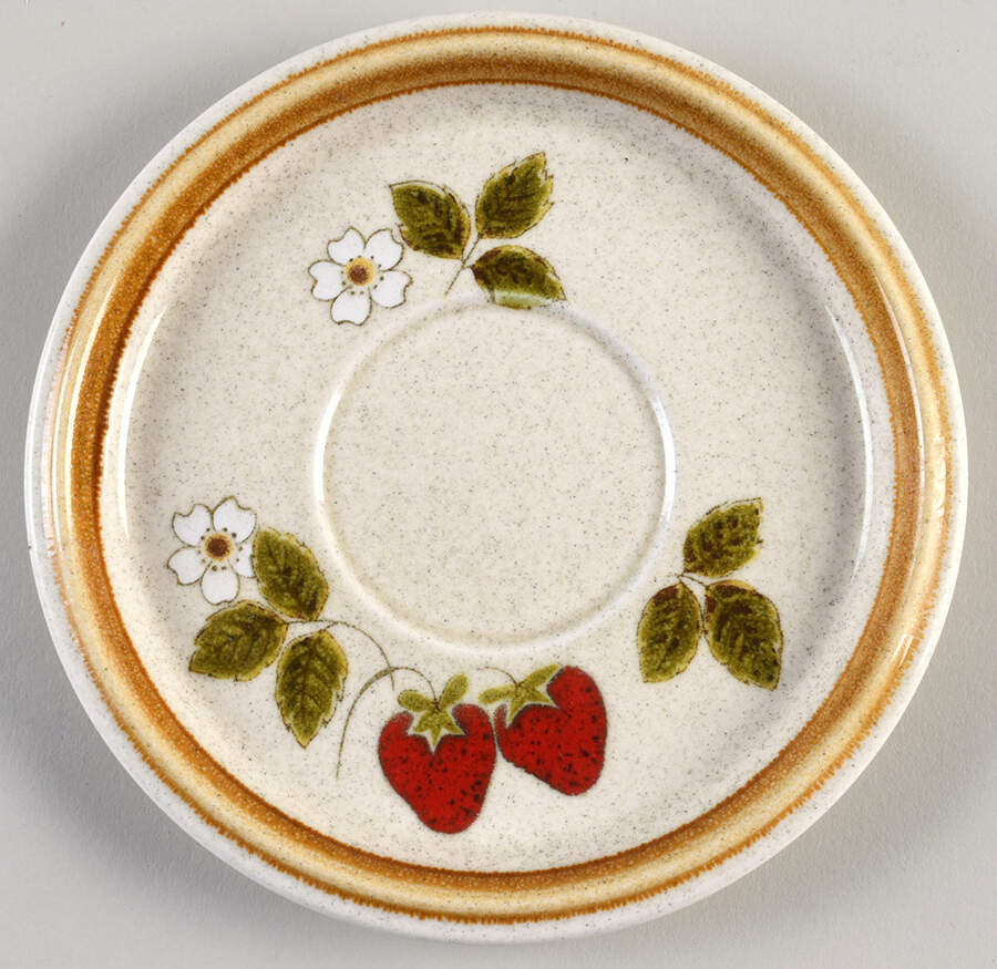 Luscious Saucer by Mikasa-1