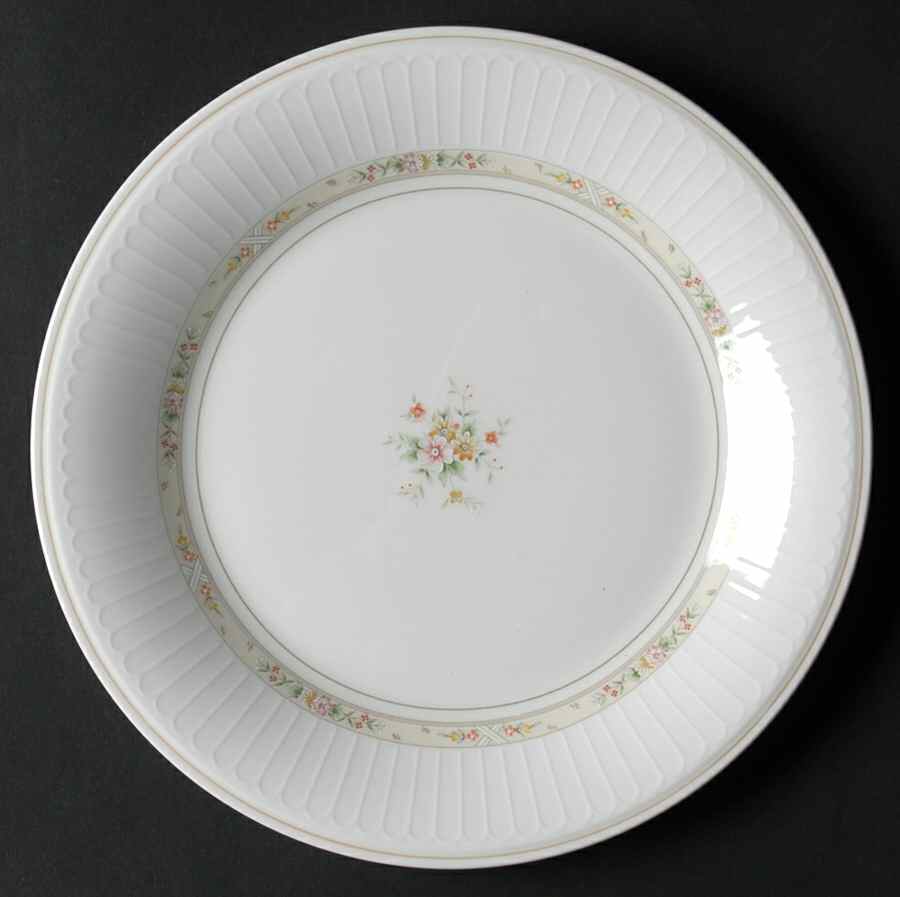 Lyon Salad Plate by Mikasa-1