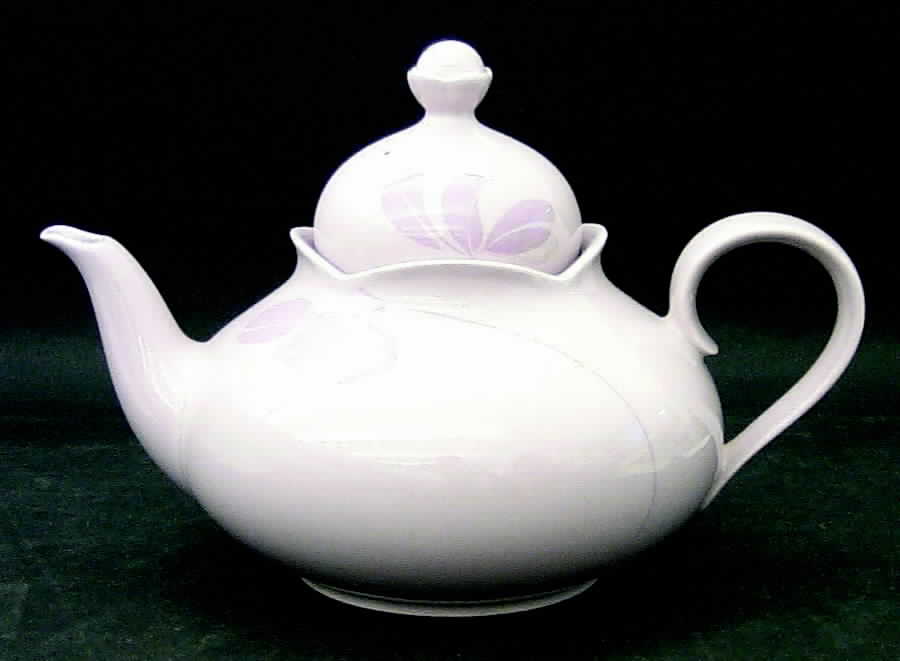 Lyric (Rondo, EJ102) Teapot & Lid by Mikasa-1