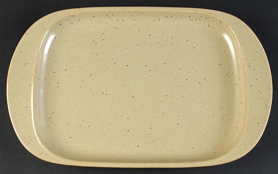 Malibu Canyon 15" Oval Serving Platter by Mikasa-1