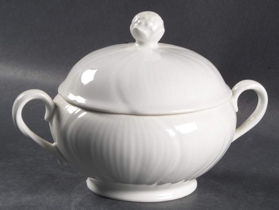 Magnolia Sugar Bowl & Lid by Mikasa-1