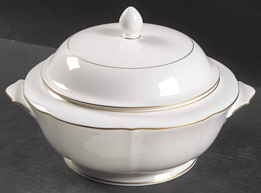 Majestic Gold 2 Qt Round Covered Casserole by Mikasa-1