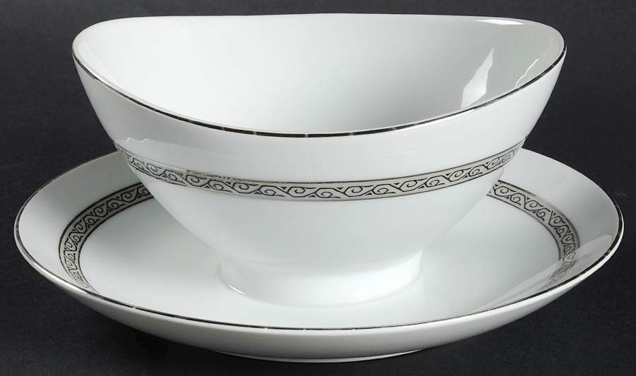 Manor House Gravy Boat with Attached Underplate by Mikasa-1