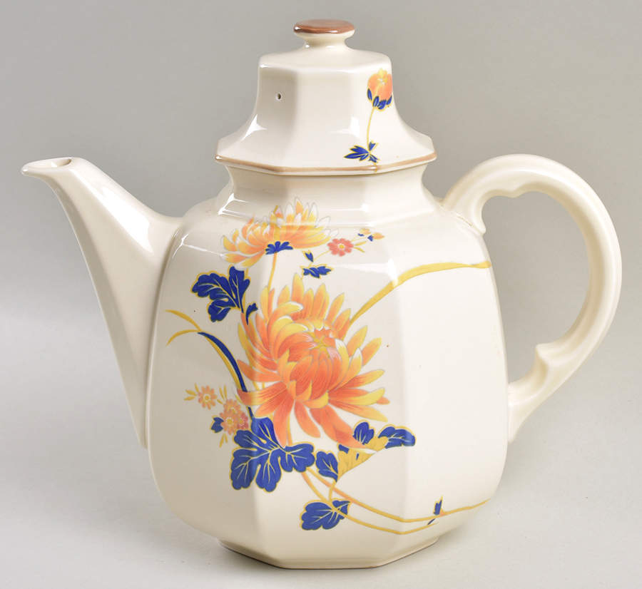 Majestic Coffee Pot & Lid by Mikasa-1