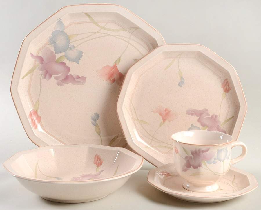 Magic Moods 5 Piece Place Setting by Mikasa-1