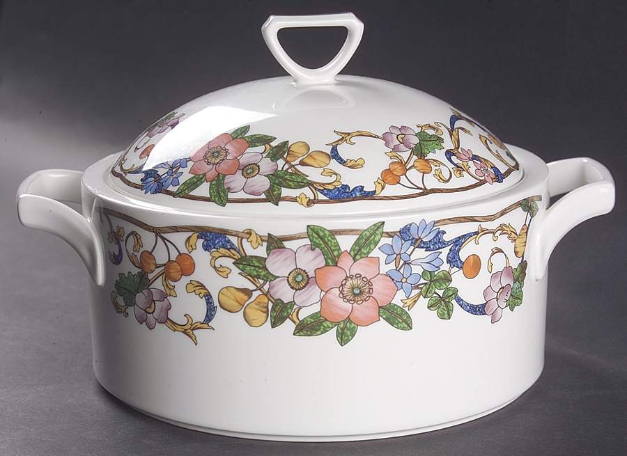 Magical Meadow 2 Qt Round Covered Casserole by Mikasa-1
