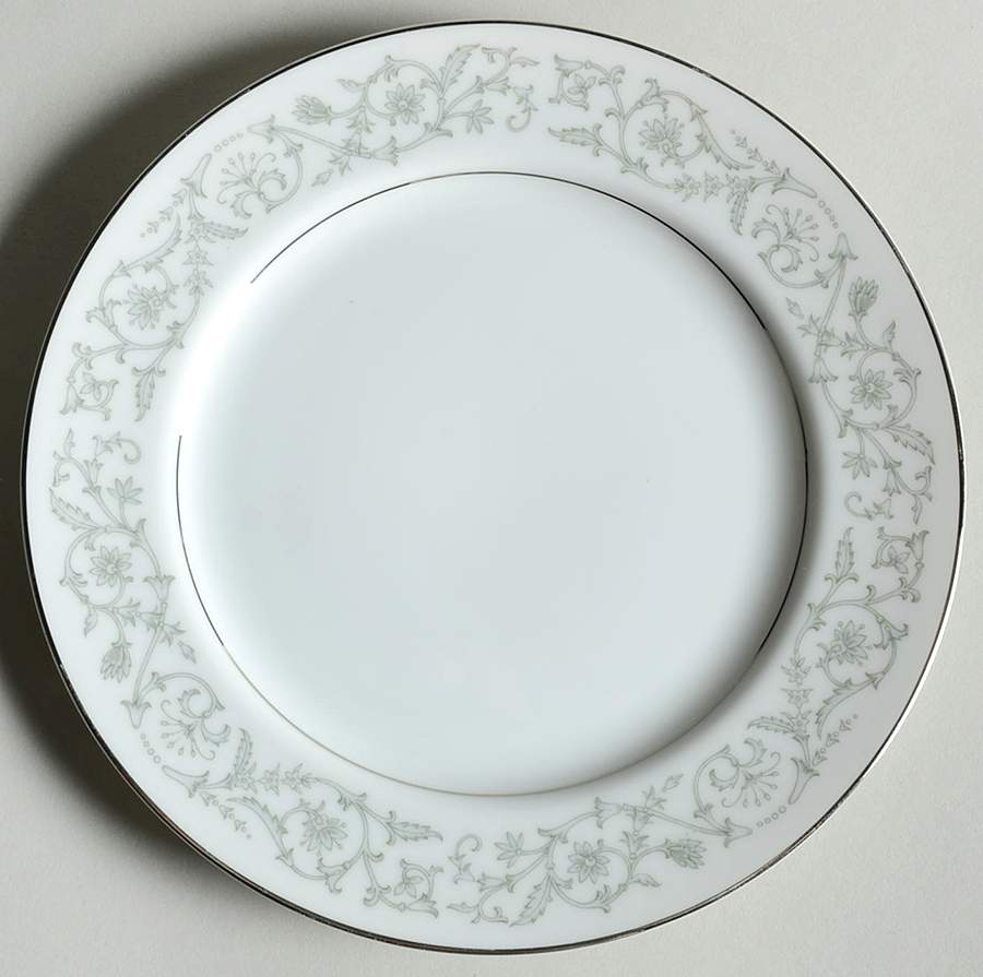 Manor Salad Plate by Mikasa-1