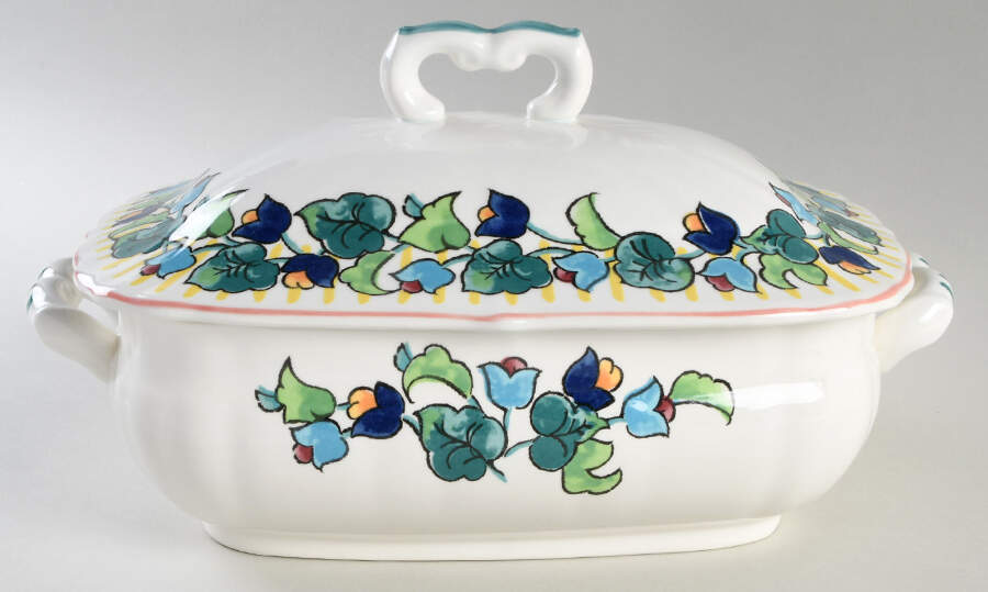 Manorville 2.5 Quart Oval Covered Casserole by Mikasa-1