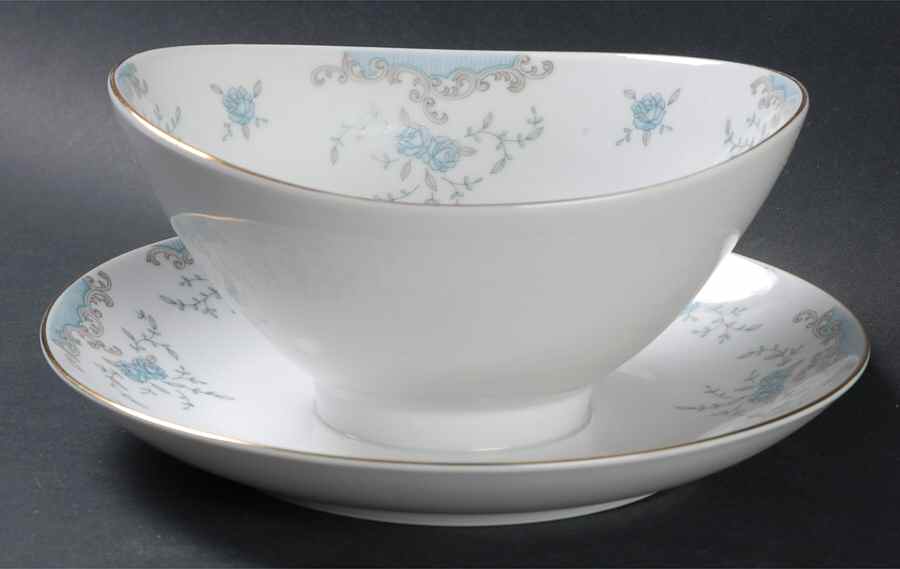 Marcia Gravy Boat with Attached Underplate by Mikasa-1