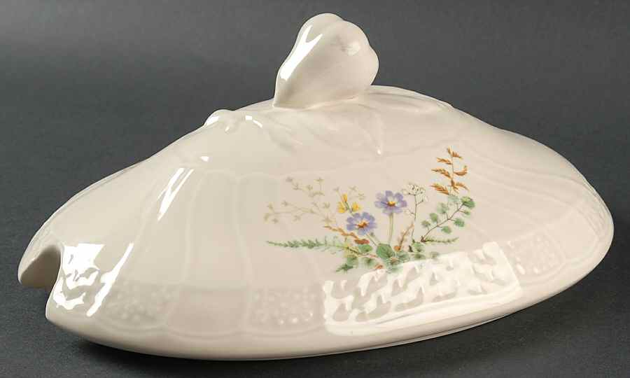 Margaux Lid for Oval Tureen by Mikasa-1