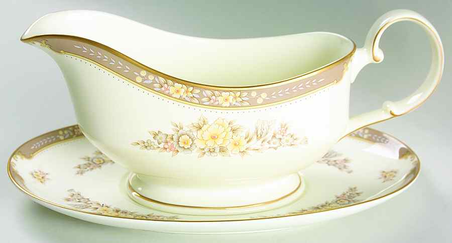 Marquis Gravy Boat & Underplate by Mikasa-1