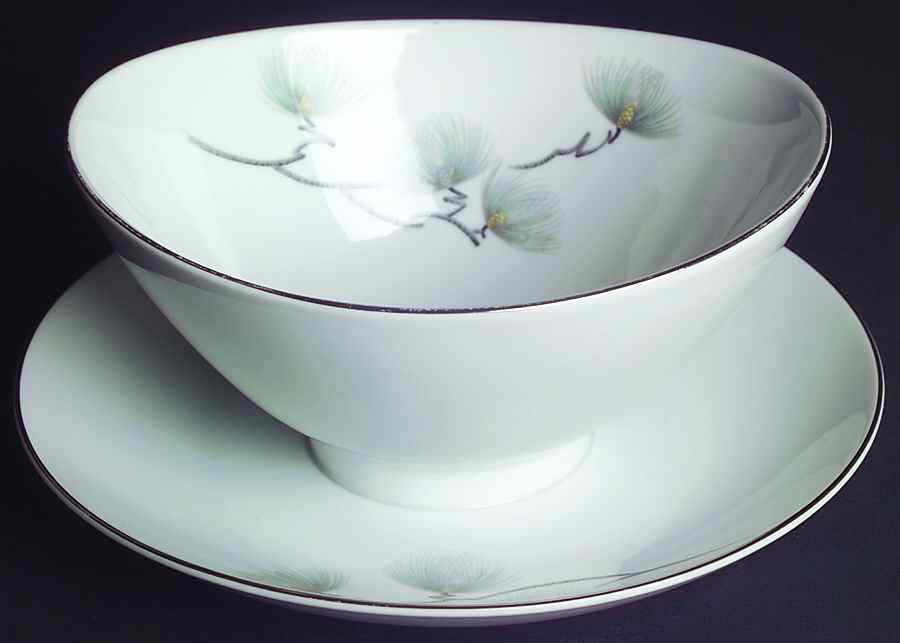 Ma-tsu Gravy Boat with Attached Underplate by Mikasa-1