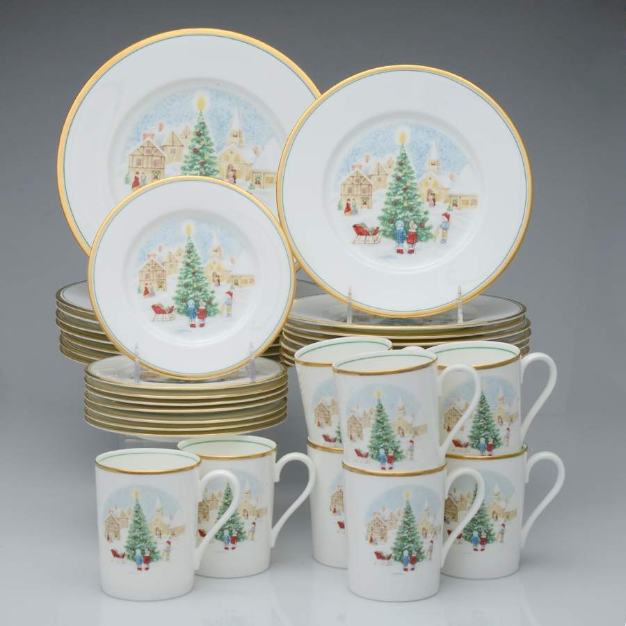 Merry Christmas 32 Piece Set by Mikasa-1