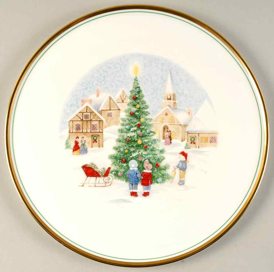 Merry Christmas Cake Plate by Mikasa-1