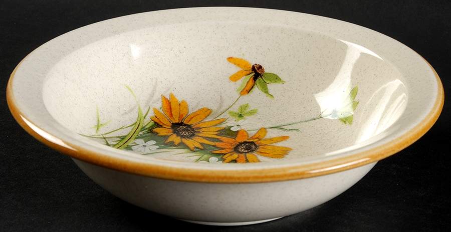 Meadow Green Rim Soup Bowl by Mikasa-1