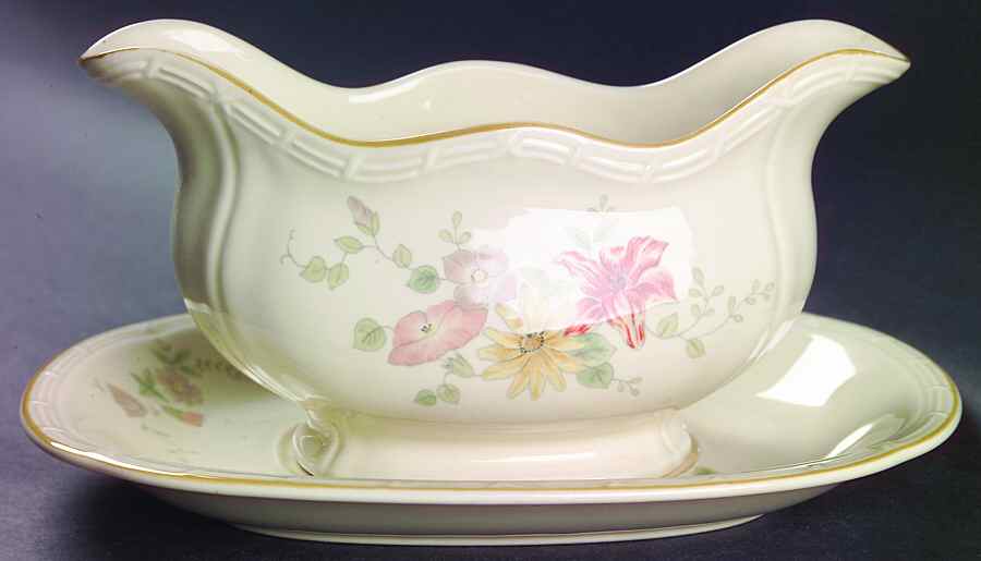 Merrie Gravy Boat & Underplate by Mikasa-1