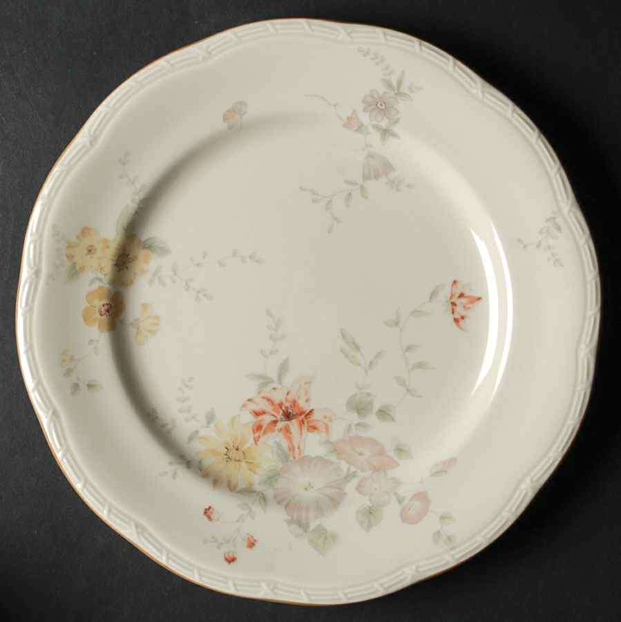 Merrie Salad Plate by Mikasa-1