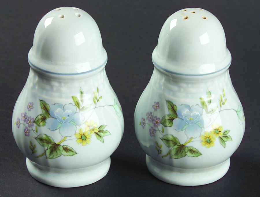 Michelle Salt & Pepper Set by Mikasa-1