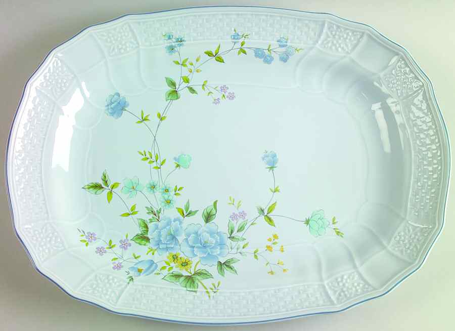 Michelle 15" Oval Serving Platter by Mikasa-1