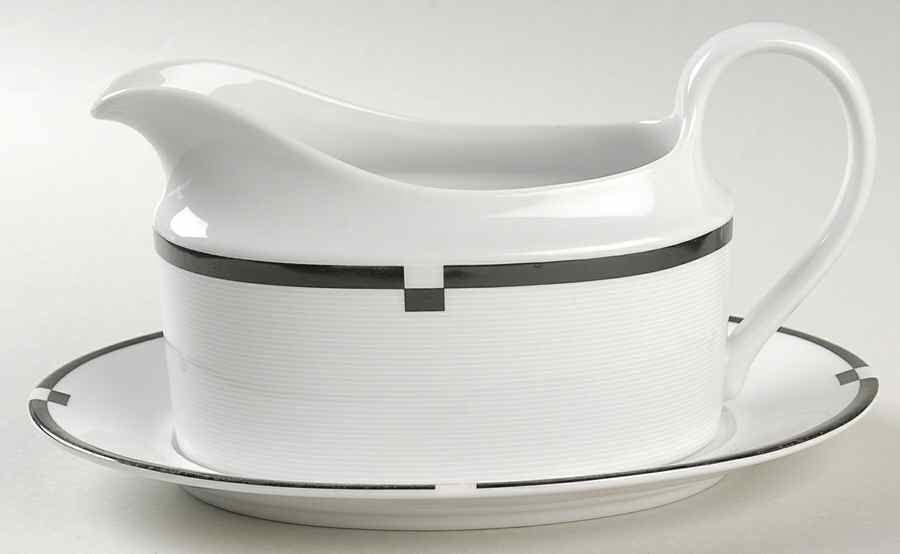 Midnight Gravy Boat & Underplate by Mikasa-1