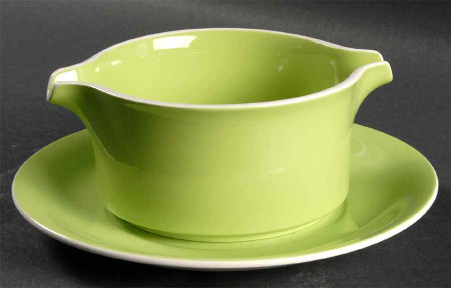 Mint Taffy Gravy Boat & Underplate by Mikasa-1